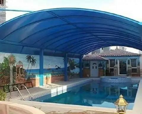 كيف تختار أفضل شركة لتركيب الهناجر المعدنية؟